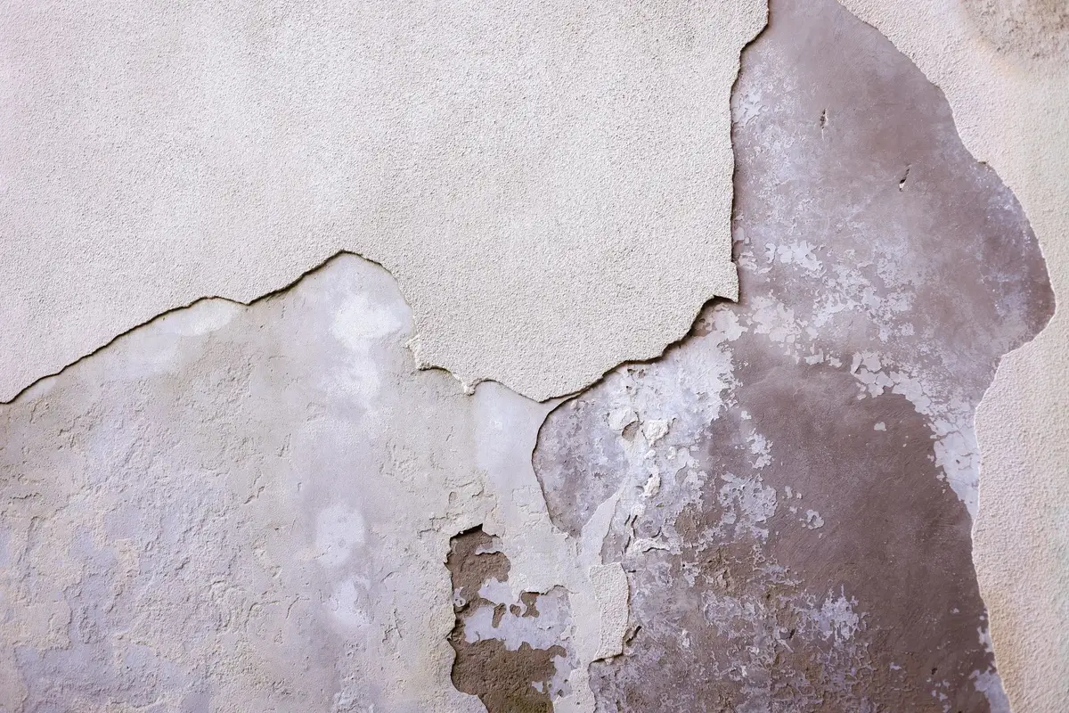 Drywall repair of a cracked wall in Kyle, TX